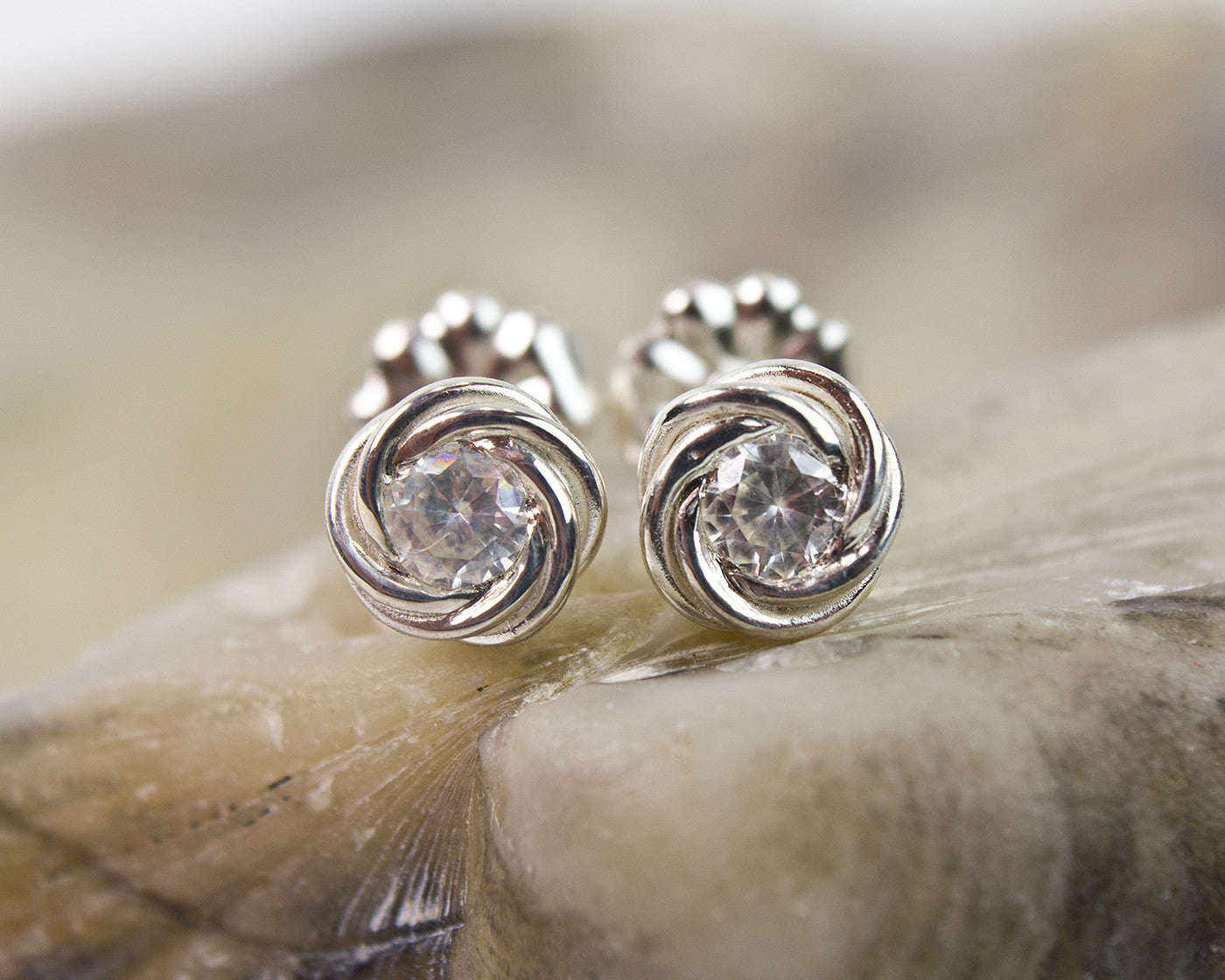 Moissanite Nest Fused Chainmaille Post Earrings - Femailler